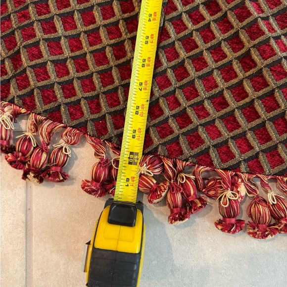 Christmas Tree Skirt 62” Rust and Gold Vintage - Picture 7 of 7